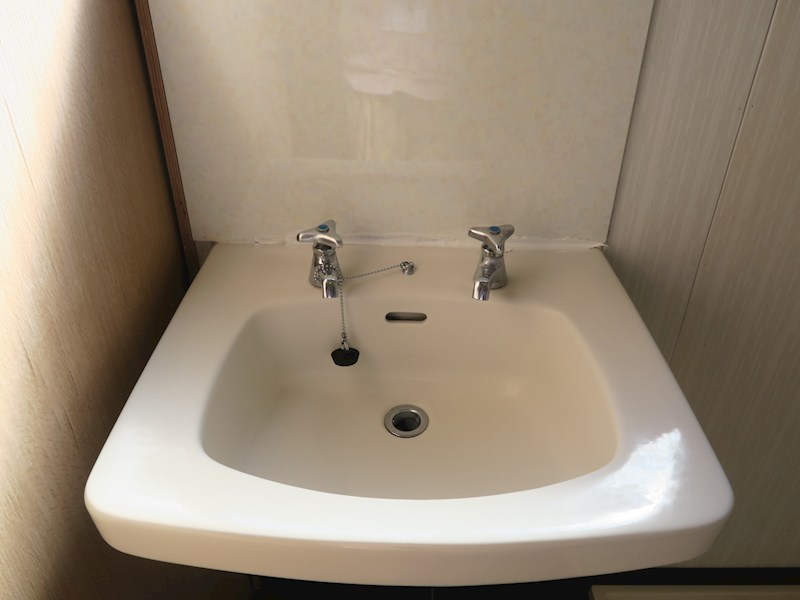 洗面設備　同型タイプ