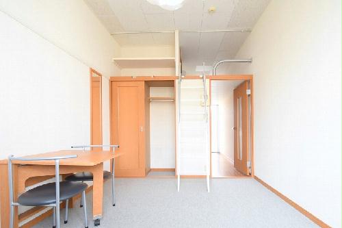 居室・リビング　仕様・設備は現状と異なる場合有。現状優先