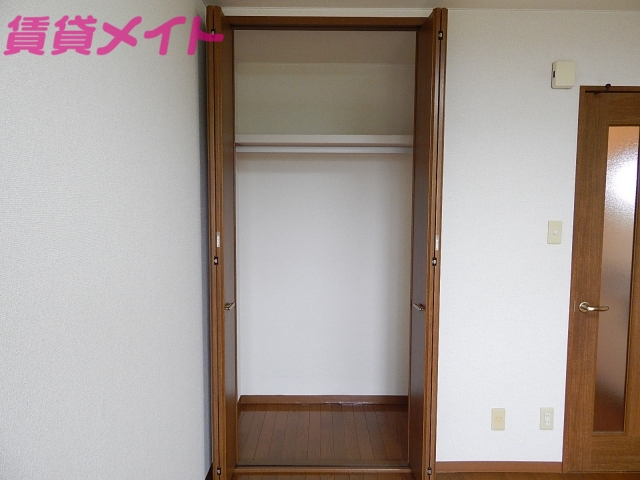 収納　クローゼット