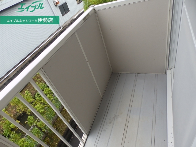 バルコニー　同物件別部屋のお写真です。