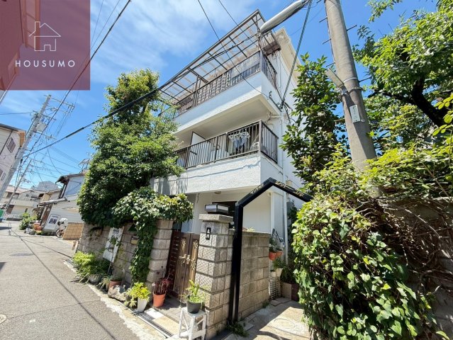 建物外観　外はこのようになっています