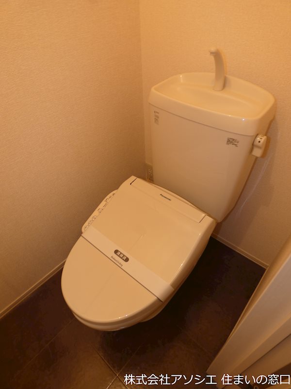 トイレ　ウォシュレット便座