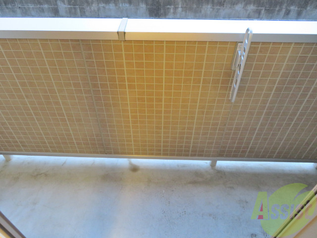 バルコニー　バルコニーはこちらです。十分な広さがございますね