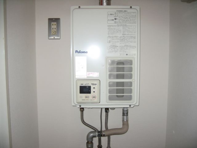 その他設備　給湯器です。