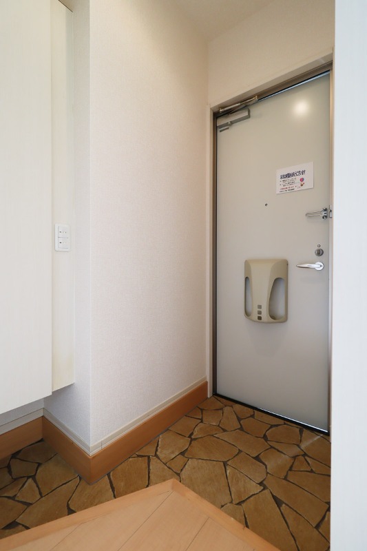 玄関　図面と現状に相違がある場合には現状を優先