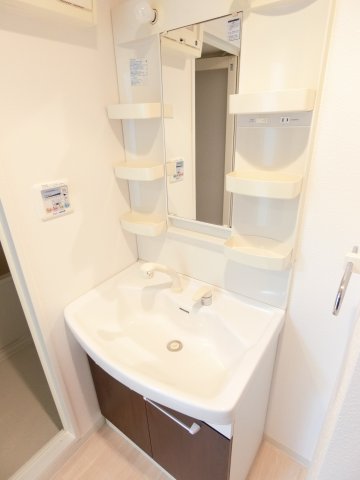 洗面設備　詳細は、RISUMO江坂本店→06-6155-7137まで♪