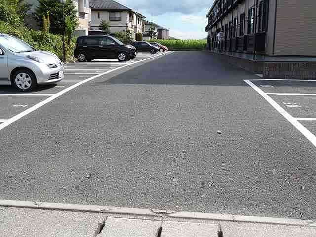 駐車場　駐車スペースもあります
