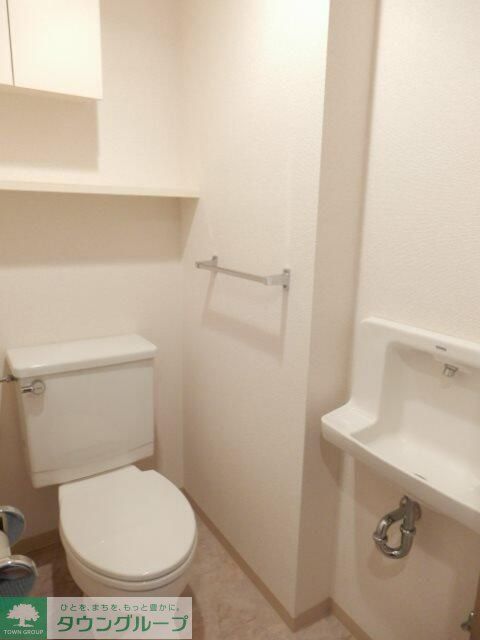 トイレ　別号室参考写真です