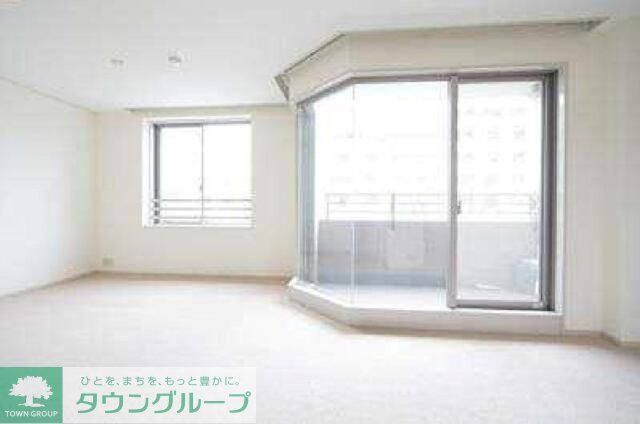 居室・リビング　別号室参考写真です