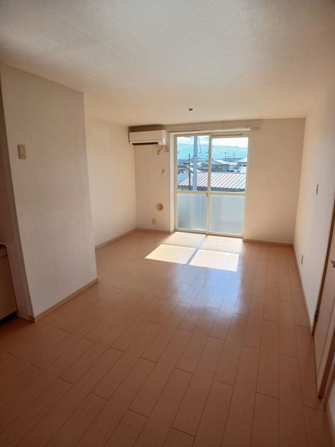 チョーワタウン_内装_0