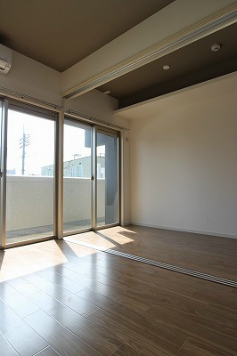 その他部屋・スペース　日当たり良好。