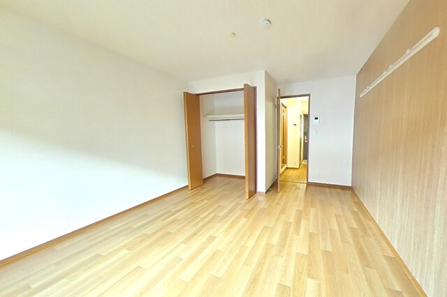 その他部屋・スペース　洋室８帖