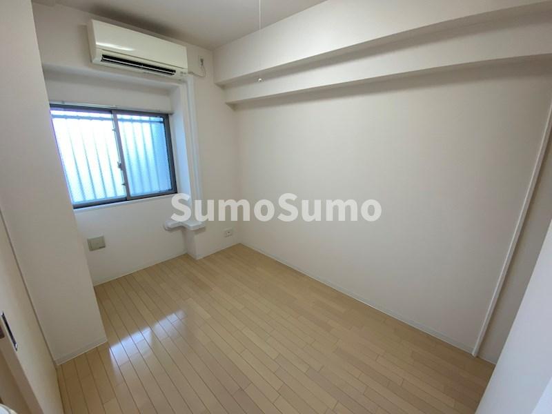 その他部屋・スペース　広くて明るい寝室