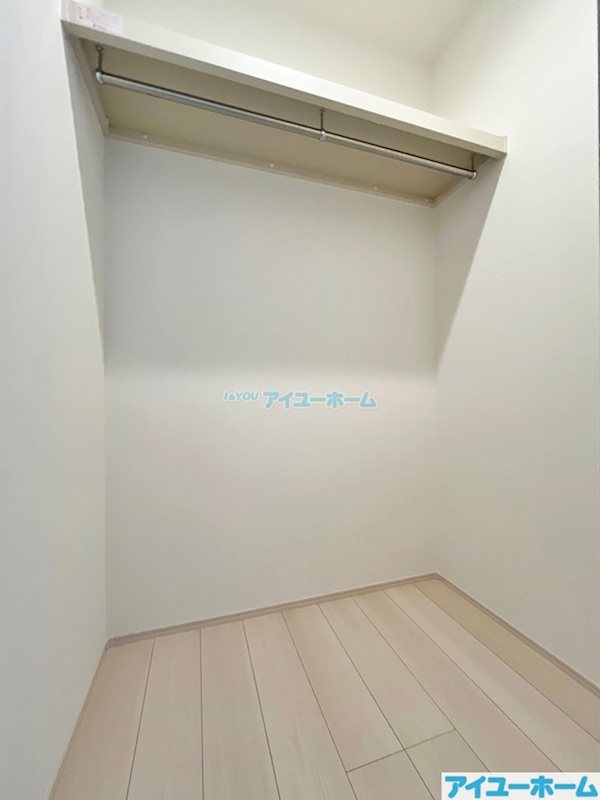 収納　ウォークインクローゼット
