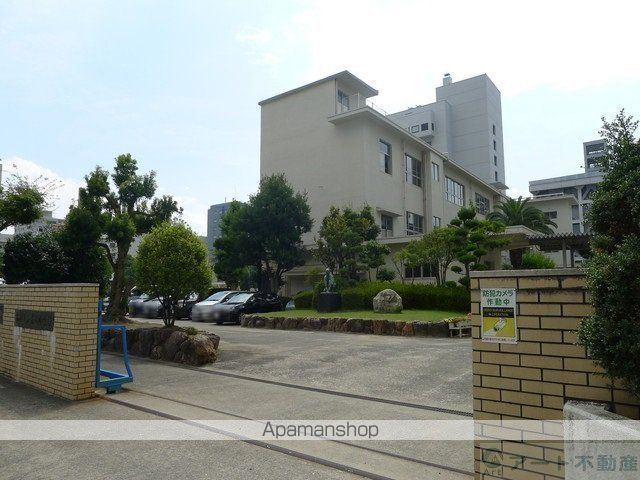 小学校　番町小学校（小学校）まで1498m