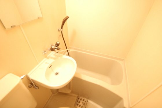 洗面設備　※別部屋の写真です