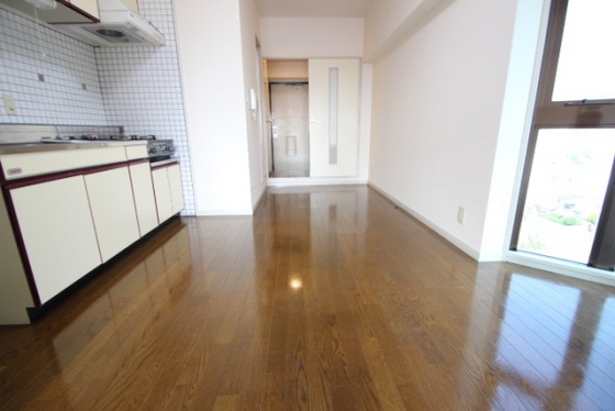 居室・リビング　※他号室の写真になります