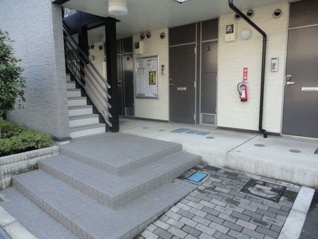 エントランス　★諸条件の相談、ご案内は中央林間店まで★