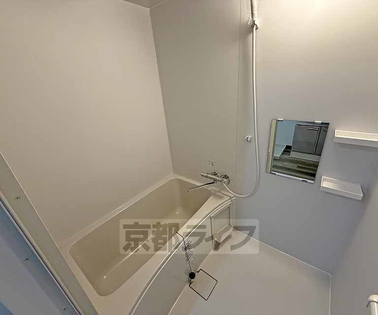 バス・シャワールーム　シャワー付きバス