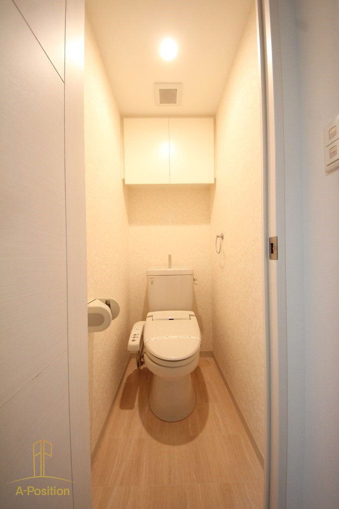 トイレ　KDX堺筋本町レジデンス