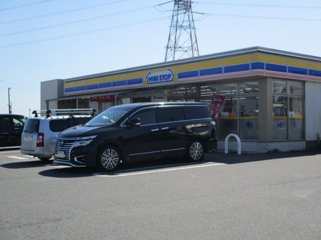 コンビニ　ミニストップ（コンビニ）まで1800m