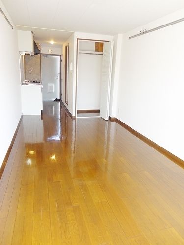 その他部屋・スペース　★広々８帖のお部屋です★