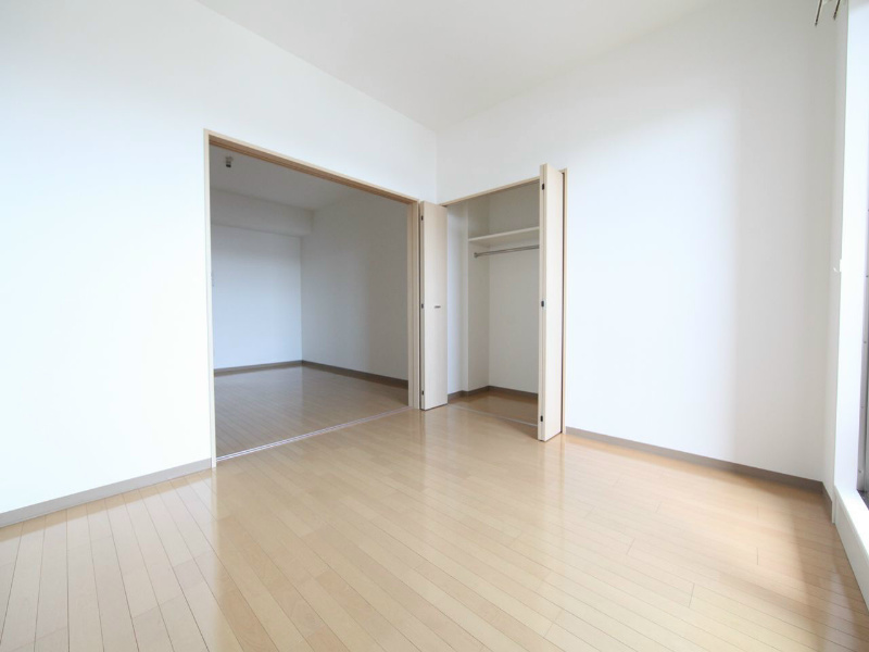 その他部屋・スペース　洋室6.1帖　クローゼット付（収納充実してます）