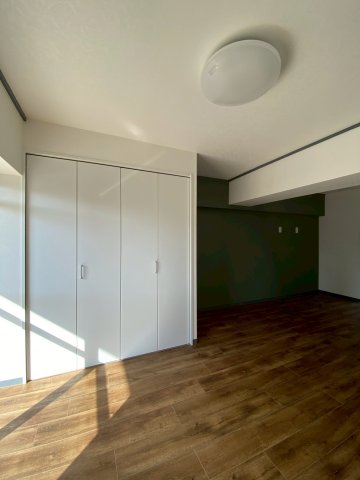 居室・リビング　こちらのリビングで趣味の時間をお楽しみください