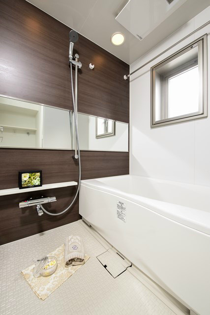 バス・シャワールーム　広めの浴室で疲れも癒せます★