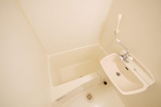 バス・シャワールーム　バスルーム