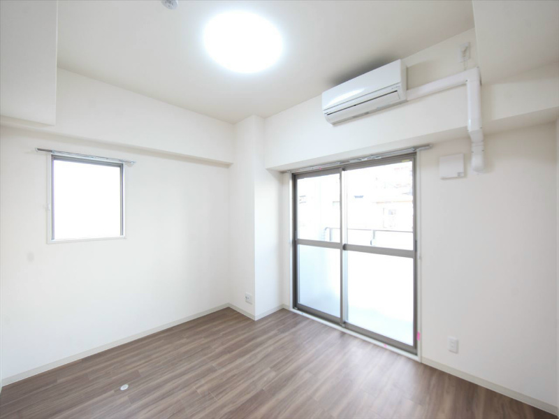 バルコニー　洋室7帖　ウォークインクローゼット（収納充実してます）