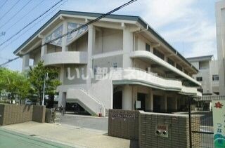 小学校　豊橋市立つつじが丘小学校（小学校）まで1476m