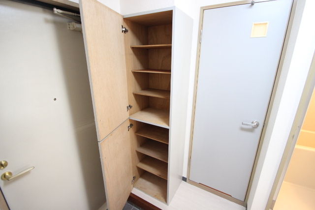 その他設備　下駄箱