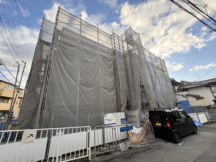 建物外観　建築中
