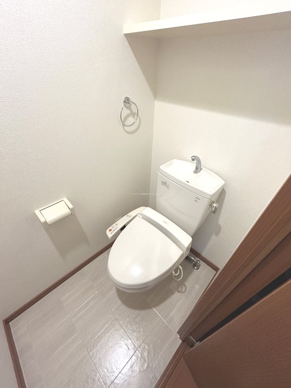 トイレ　☆温水洗浄便座☆