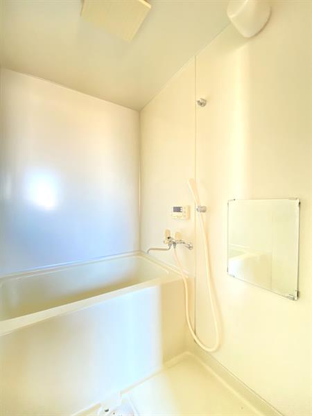 バス・シャワールーム　追い焚き付きバス