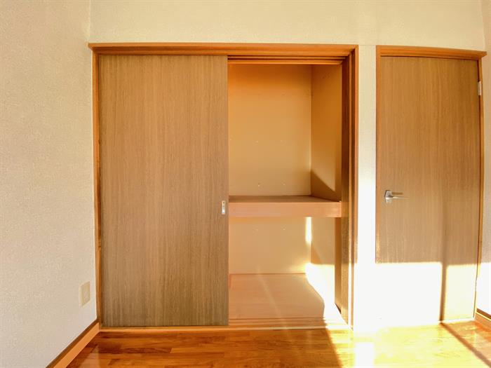 収納　洋室の収納です