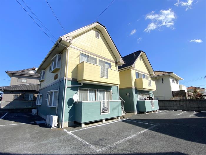 建物外観　全部屋角部屋です