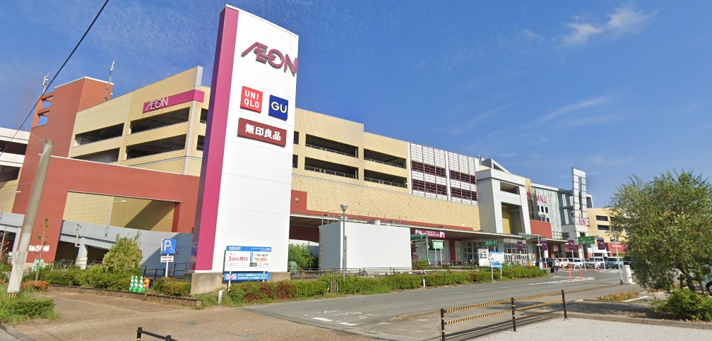 ショッピングセンター　ユニクロイオンモール香椎浜店（ショッピングセンター）まで675m