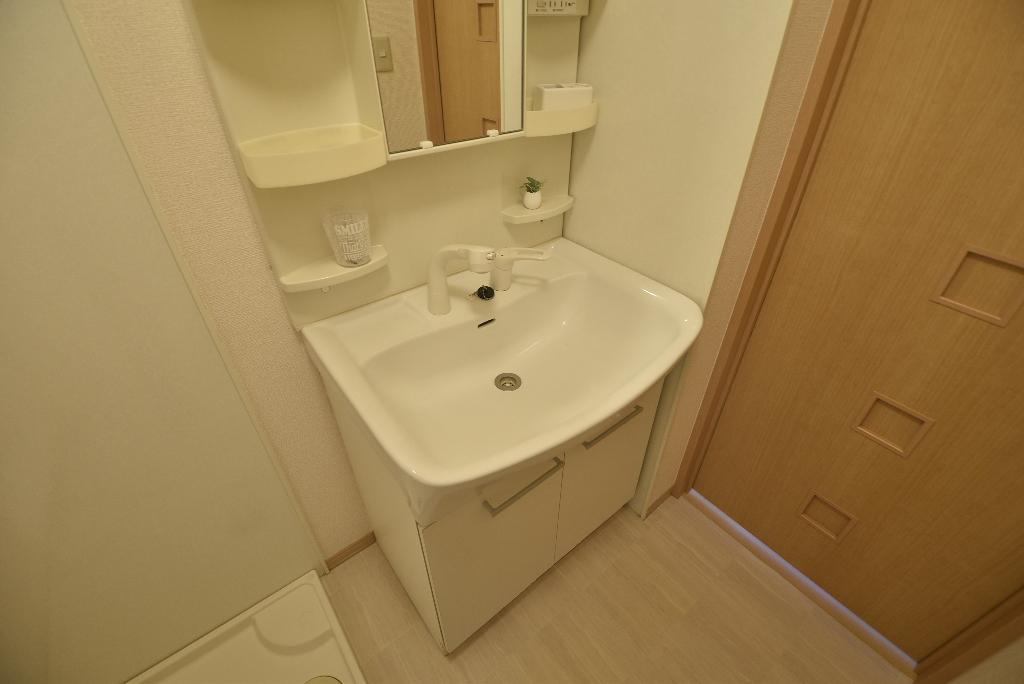 洗面設備　洗髪洗面化粧台