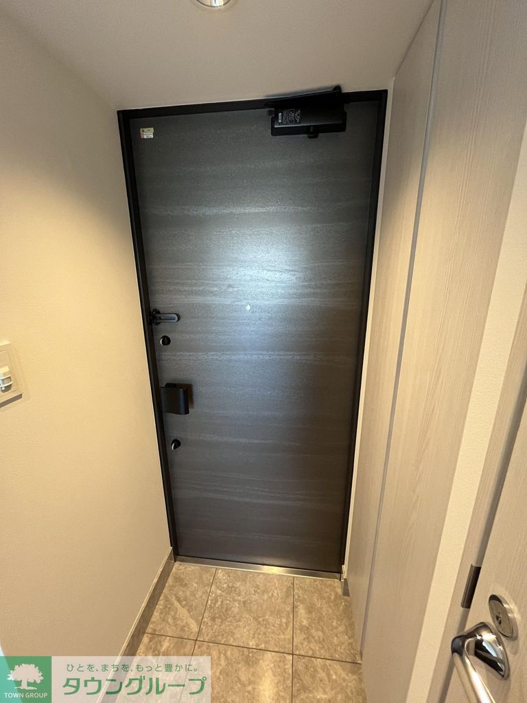 玄関　同型別部屋参照