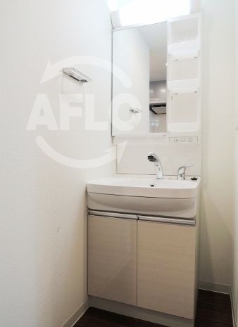 洗面設備　レジデンス大阪城前　独立洗面台