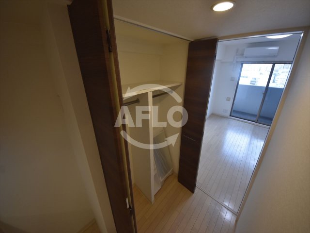 収納　レジデンス大阪城前　クローゼット