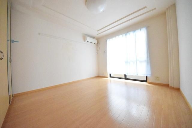 居室・リビング　★明るい室内★