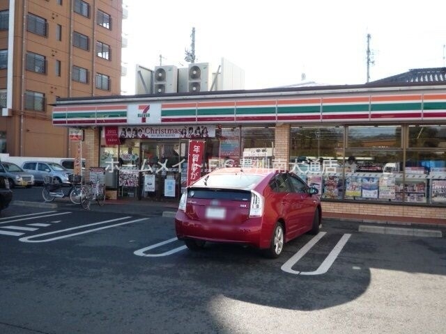 コンビニ　セブンイレブン豊川諏訪2丁目店（コンビニ）まで674m