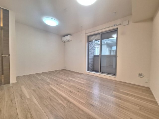 居室・リビング　清掃前