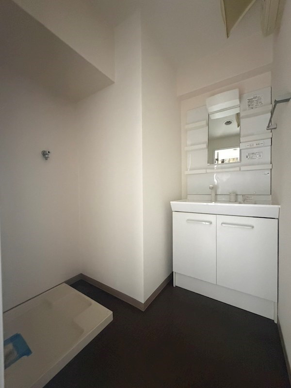 洗面設備　参考写真です。現状優先