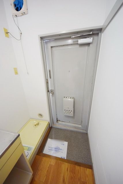 玄関　★お部屋探しは株式会社タウンハウジング東京まで★