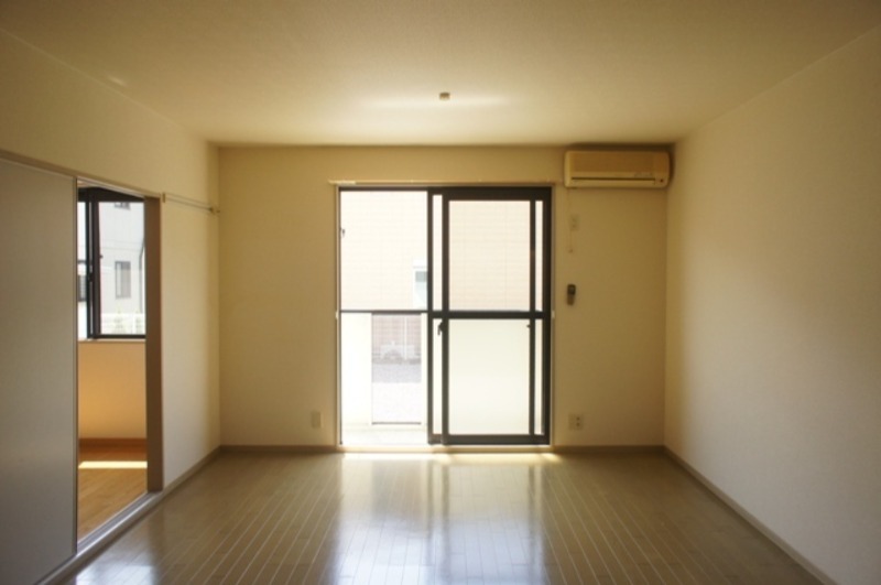 居室・リビング　図面と現状に相違がある場合には現状を優先