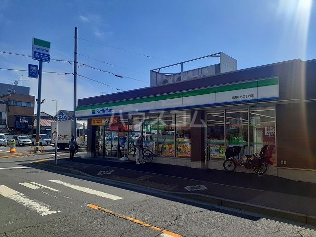 コンビニ　ファミリーマート 練馬桜台二丁目店（コンビニ）まで489m